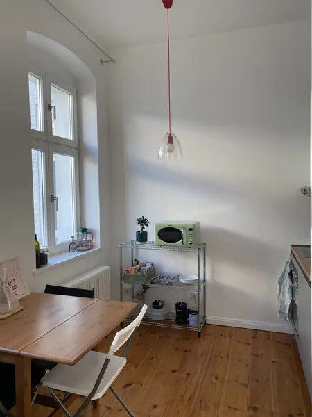 KURZFRISTIGE Untervermietung meiner Wohnung in Friedrichshain — photo 1